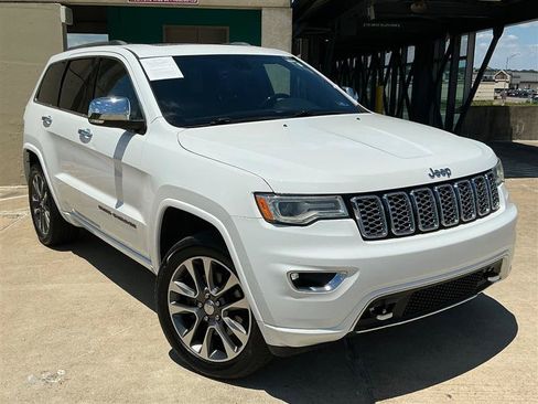 Used 2018 Jeep Grand Cherokee Overland AWD/4WD image 7