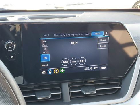 Used 2024 Chevrolet Trax LS w/ LS Convenience Package image 21