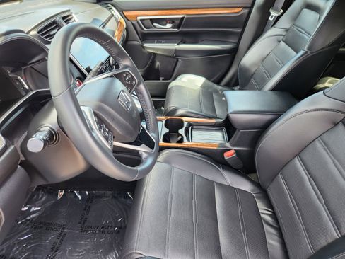 Used 2022 Honda CR-V Touring image 9