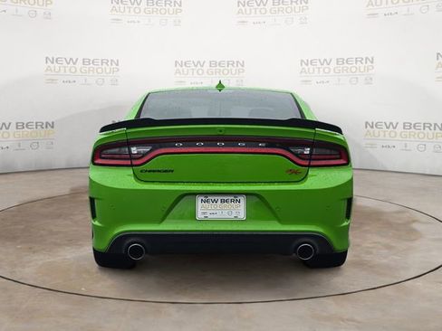 Used 2017 Dodge Charger R/T Scat Pack image 4