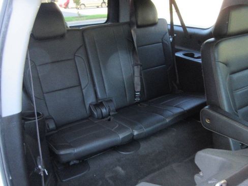 Used 2016 GMC Yukon XL Denali w/ Open Road Package RWD image 26