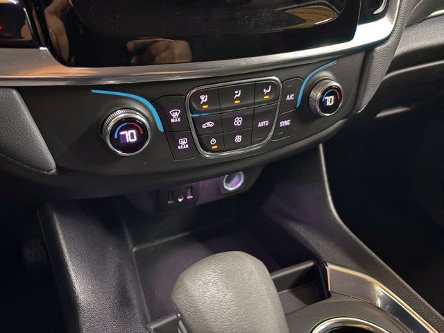 Used 2021 Chevrolet Traverse LT FWD image 47