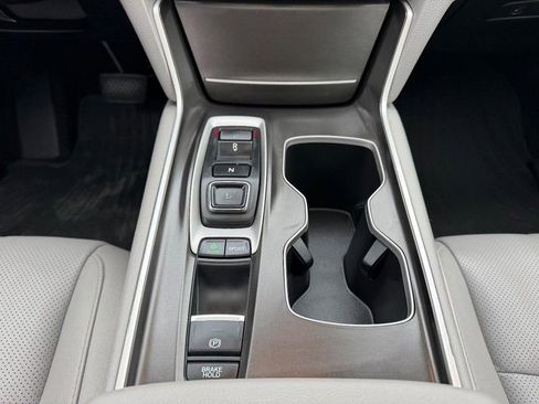 Certified 2019 Honda Accord Touring image 17