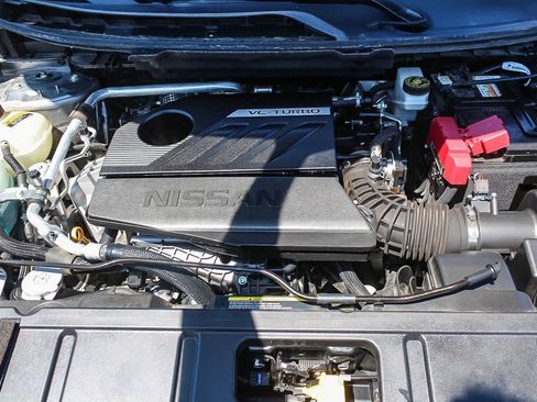 Used 2023 Nissan Rogue SV image 36