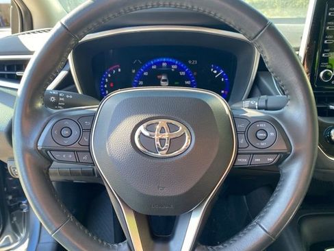 Used 2022 Toyota Corolla XLE image 20