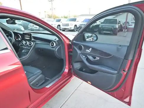 Used 2016 Mercedes-Benz C 300 Sedan w/ Surround View Package image 15