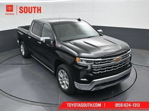 Used 2022 Chevrolet Silverado 1500 LTZ w/ Z71 Off-Road Package AWD/4WD image 51
