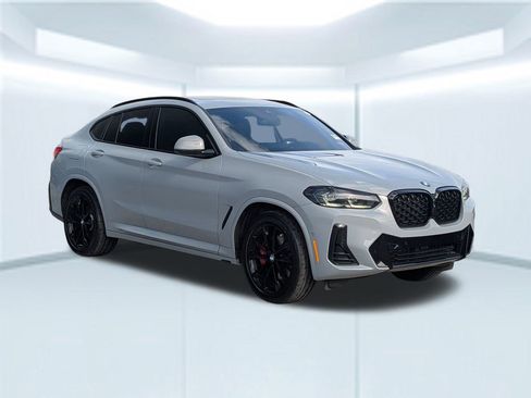 Used 2023 BMW X4 xDrive30i w/ M Sport Package image 8