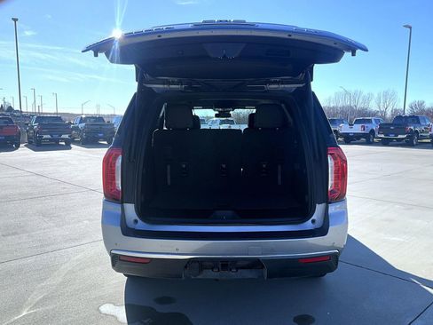 Used 2023 GMC Yukon SLT image 23