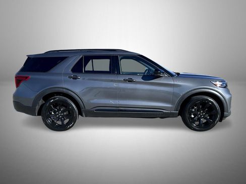 Used 2023 Ford Explorer ST-Line w/ Class IV Trailer Tow Package image 4