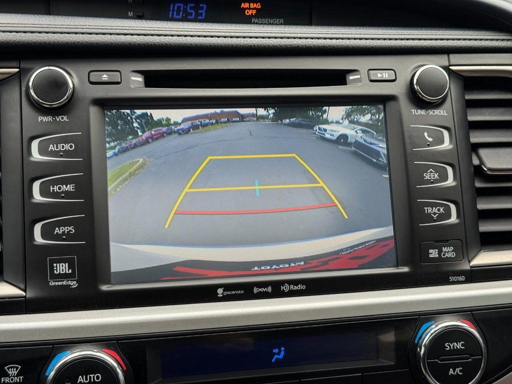 Used 2016 Toyota Highlander Limited AWD/4WD image 32