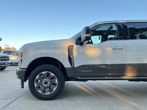 New 2026 Ford F250 King Ranch w/ FX4 Off-Road Package image 33