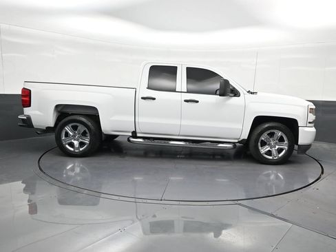 Used 2016 Chevrolet Silverado 1500 Custom w/ Custom Convenience Package RWD image 7