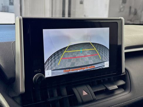 Certified 2025 Toyota RAV4 LE AWD/4WD image 10