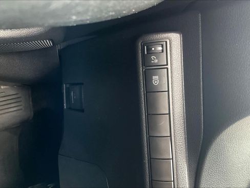 Used 2023 Toyota Corolla LE FWD image 33