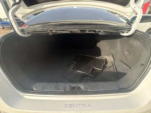 Used 2025 Nissan Sentra SV w/ SV Premium Package FWD image 13