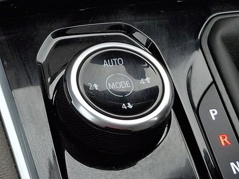 Used 2026 Chevrolet Colorado ZR2 AWD/4WD image 18