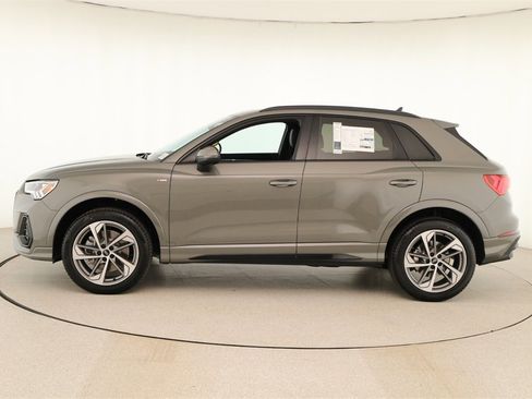 New 2025 Audi Q3 2.0T Premium image 2