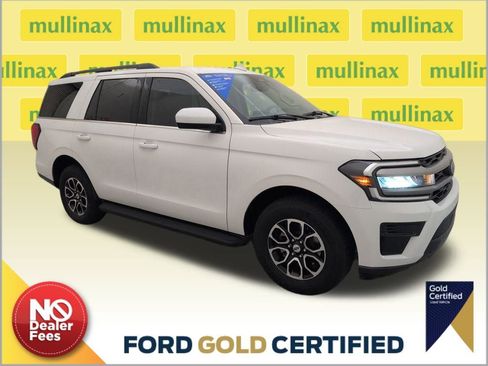 Certified 2023 Ford Expedition XLT image 1