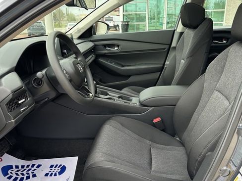 New 2025 Honda Accord SE image 10