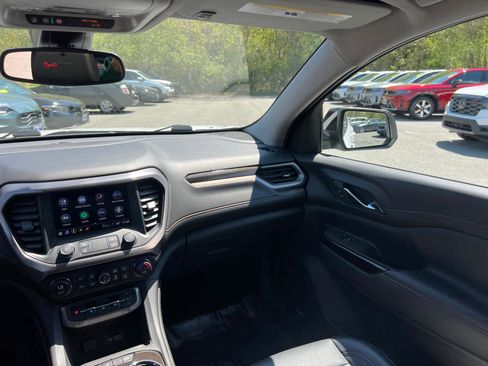Used 2022 GMC Acadia AT4 w/ Technology Package AWD/4WD image 38