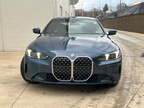 Used 2025 BMW 430i xDrive Coupe w/ Premium Package image 2