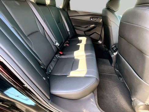 Used 2025 Honda Accord Sport image 18