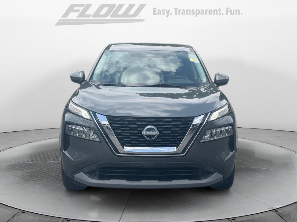 Certified 2022 Nissan Rogue SV FWD image 3