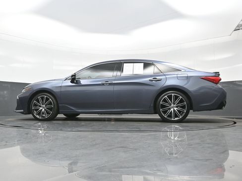 Used 2019 Toyota Avalon Touring w/ Advanced Safety Package FWD image 30