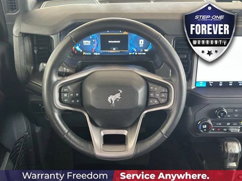 Used 2025 Ford Bronco Badlands AWD/4WD image 17