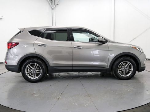 Used 2017 Hyundai Santa Fe Sport AWD/4WD image 8