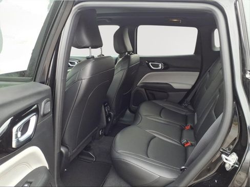New 2026 Jeep Compass Limited w/ Sun, Sound & Navigation Group AWD/4WD image 10