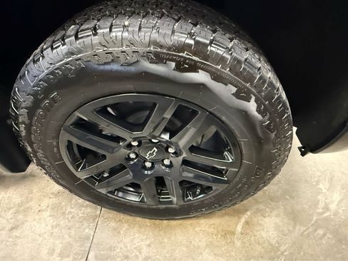 Used 2025 Chevrolet Silverado 1500 LT Trail Boss w/ Protection Package image 33