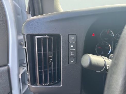 Used 2024 Chevrolet Express 2500 w/ Driver Convenience Package RWD image 15