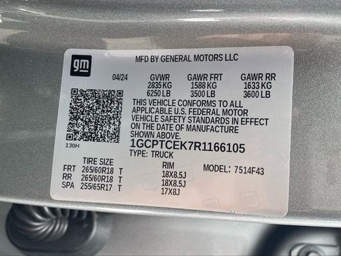 Used 2024 Chevrolet Colorado LT w/ LT Convenience Package III image 19