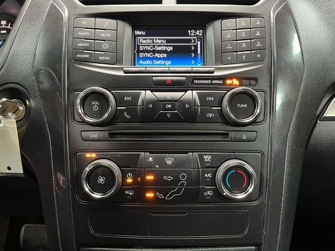 Used 2018 Ford Explorer 4WD Police Interceptor image 19