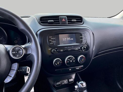 Used 2016 Kia Soul w/ Convenience Package FWD image 7