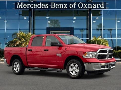 Used 2022 RAM 1500 Classic SLT AWD/4WD image 2