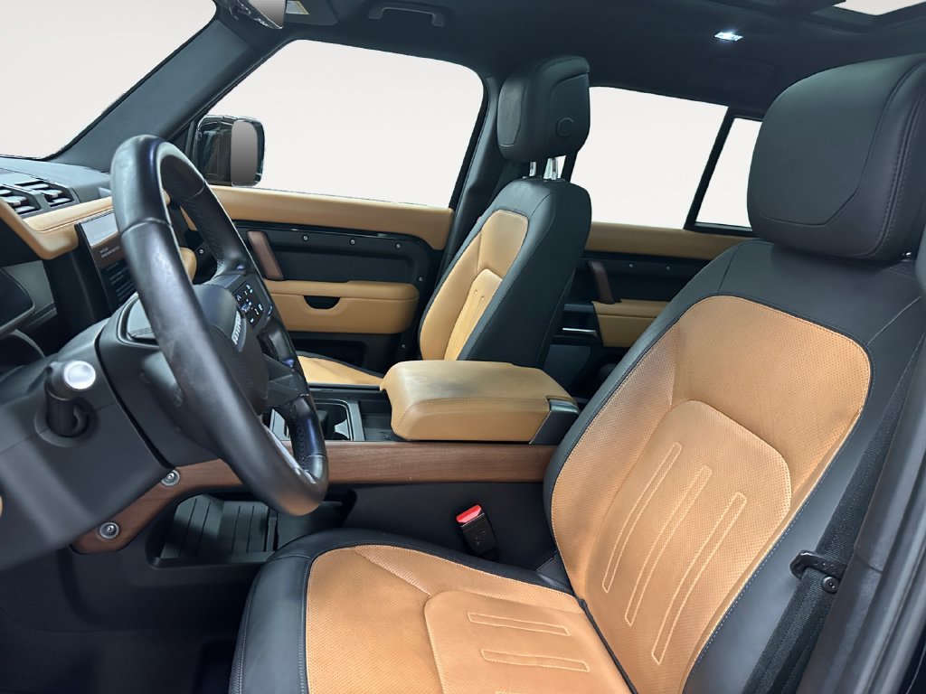 Used 2024 Land Rover Defender 110 X AWD/4WD image 9
