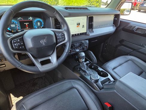 Used 2025 Ford Bronco Badlands AWD/4WD image 8
