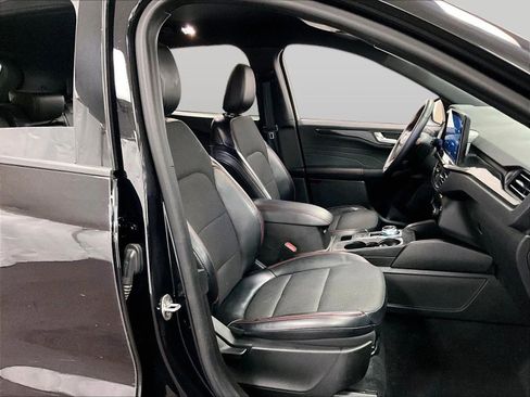 Certified 2023 Ford Escape ST-Line w/ Tech Pack #1 image 7