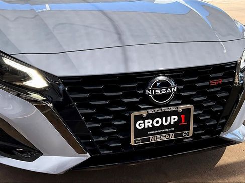 Certified 2023 Nissan Altima 2.5 SR w/ SR Premium Package image 29