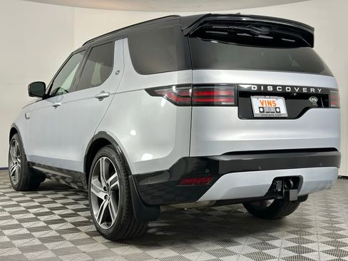 Used 2023 Land Rover Discovery Metropolitan Edition image 44