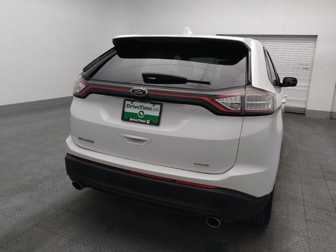 Used 2017 Ford Edge SE FWD image 7