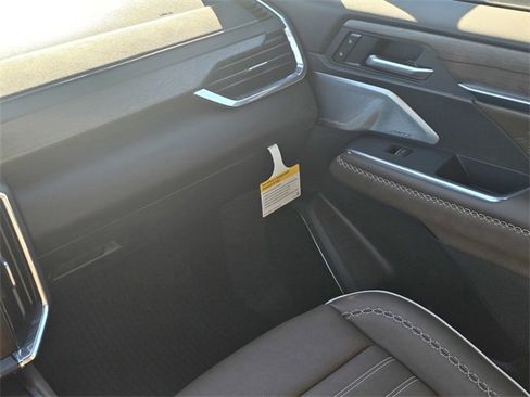 New 2026 GMC Acadia Denali Ultimate image 16