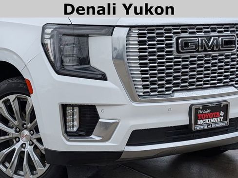 Used 2022 GMC Yukon Denali AWD/4WD image 3