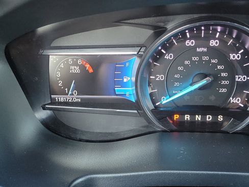 Used 2019 Ford Explorer XLT w/ Equipment Group 202A image 17