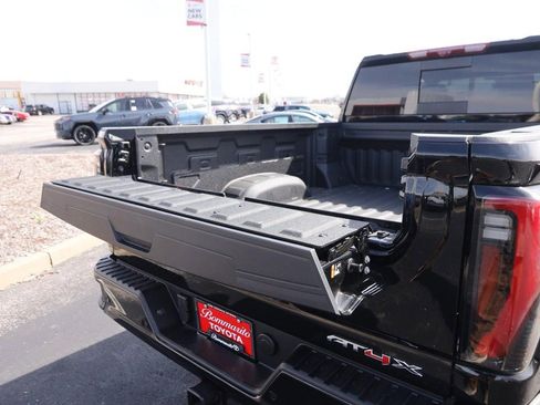 Used 2026 GMC Sierra 2500 AT4X AWD/4WD image 7