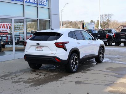 New 2026 Chevrolet Trax RS w/ Sunroof Package