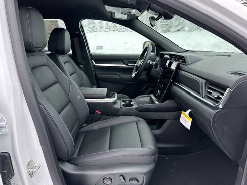 New 2026 GMC Terrain Elevation w/ Elevation Premium Package image 10